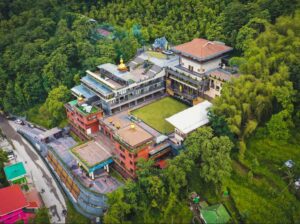 Read more about the article From Temples to Mountain Views: A Spiritual Journey at Oro Montana, Gangtok